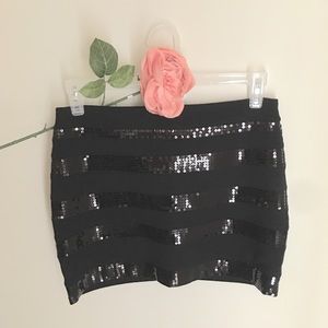 EXPRESS Sequin Mini Skirt Size 4